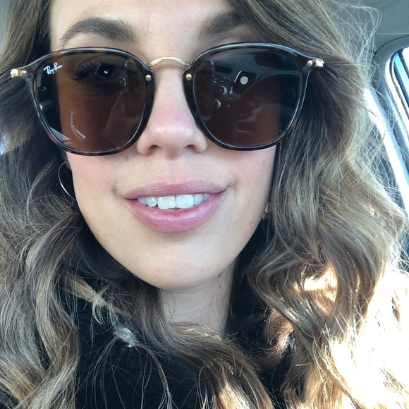 Meet your Posher, Heather - Picture 4 of 7